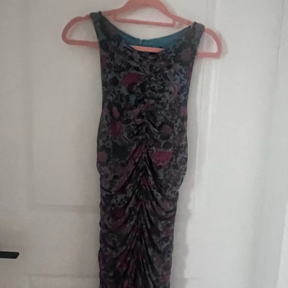 House of Harlow 1960 Pink and Blue Midi Dress Size Small - Picture 4 of 10